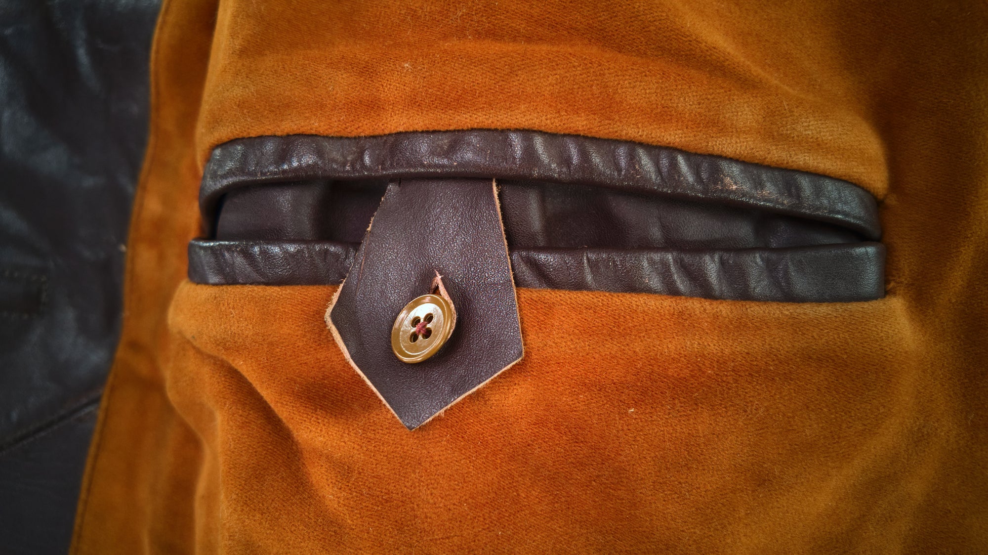 Vintage 1940s Dutch Horsehide Post-WW2 Police Great Coat Rider Leather Jacket “M