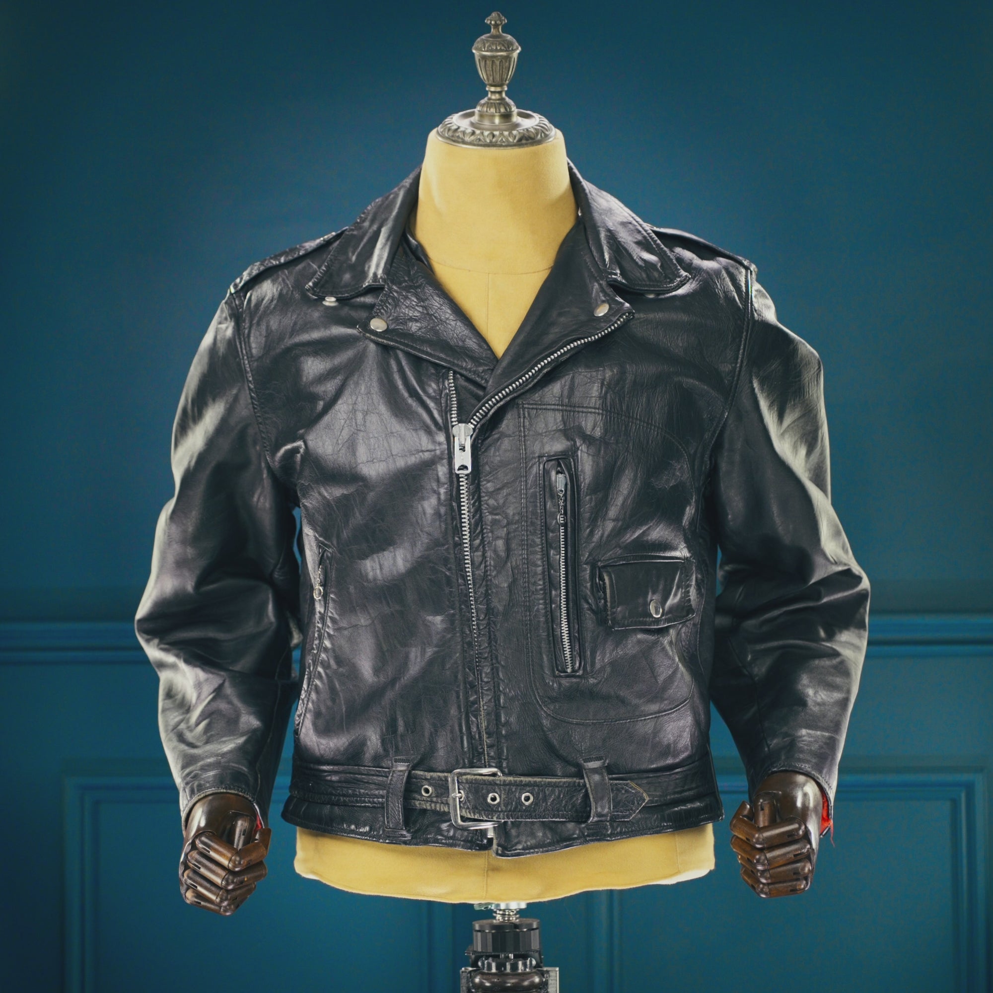 Vintage 1960s Sears Oakbrook Steerhide D Pocket Biker Moto Leather Jacket “M”