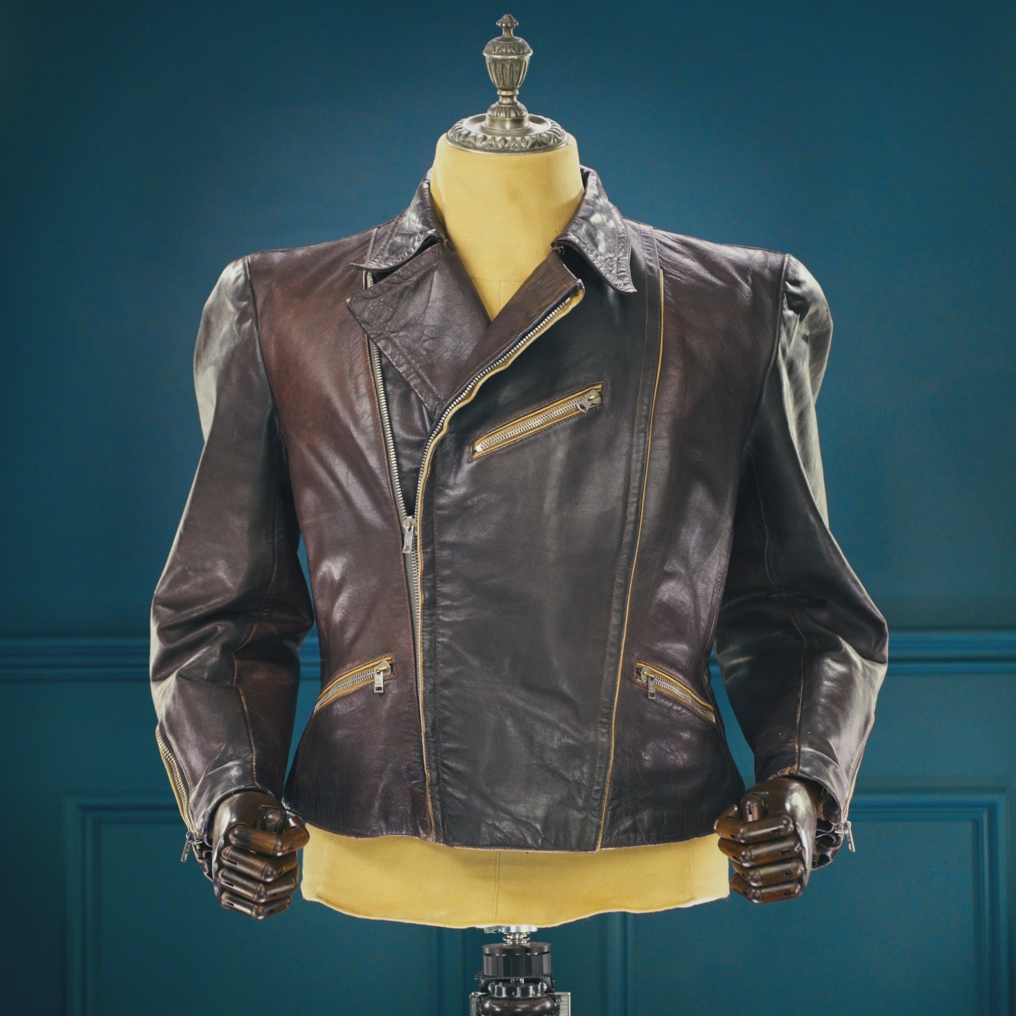 Vintage 1950s East German Racer Biker Motorcycle Sheepskin Leather Jacket “M”