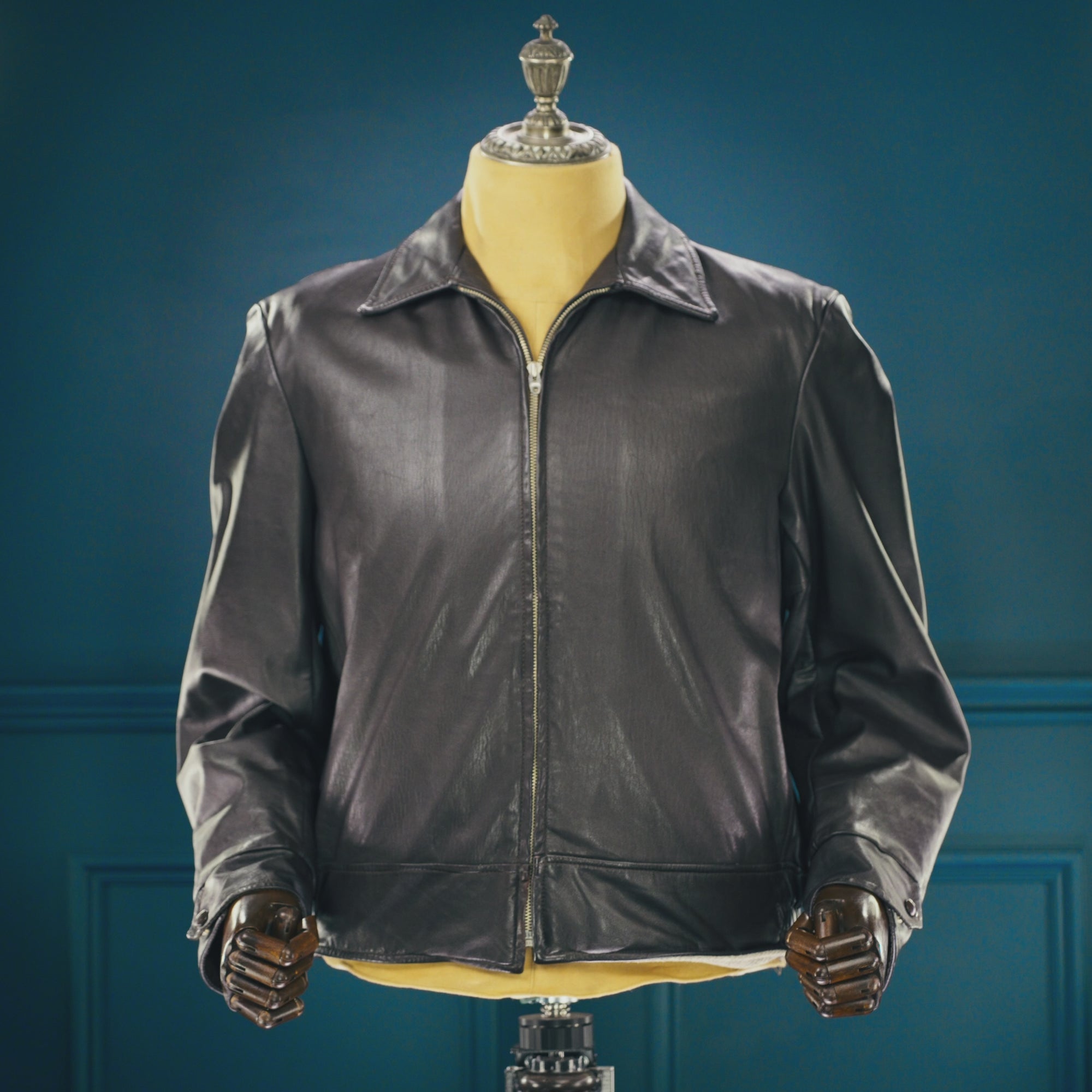 Vintage 1960s Canadian Wild Sheepskin Bomber Flight Aviator Leather Jacket “L”