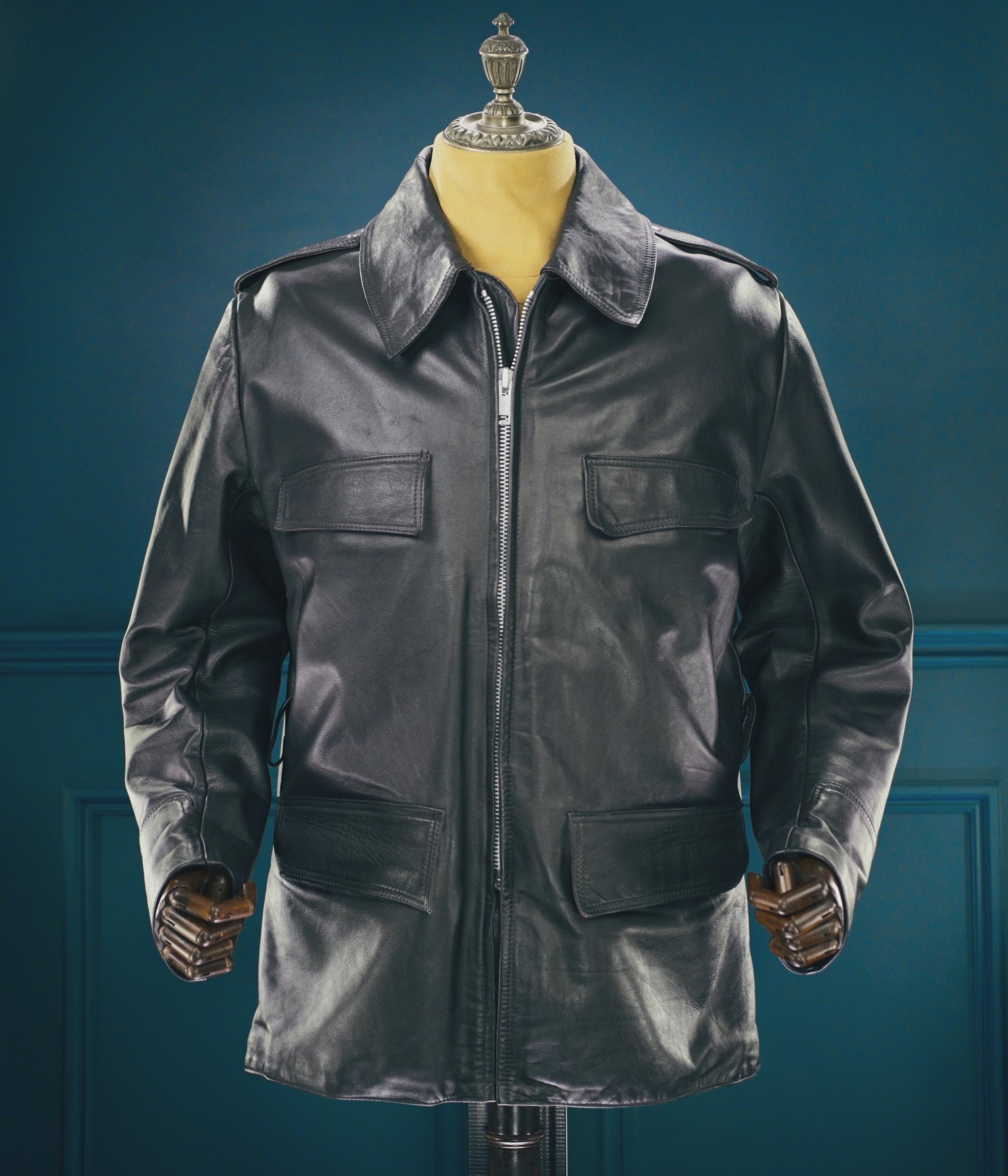 Vintage 1970s British Black Belted Biker Motorcycle Rider Leather Jacket “L”