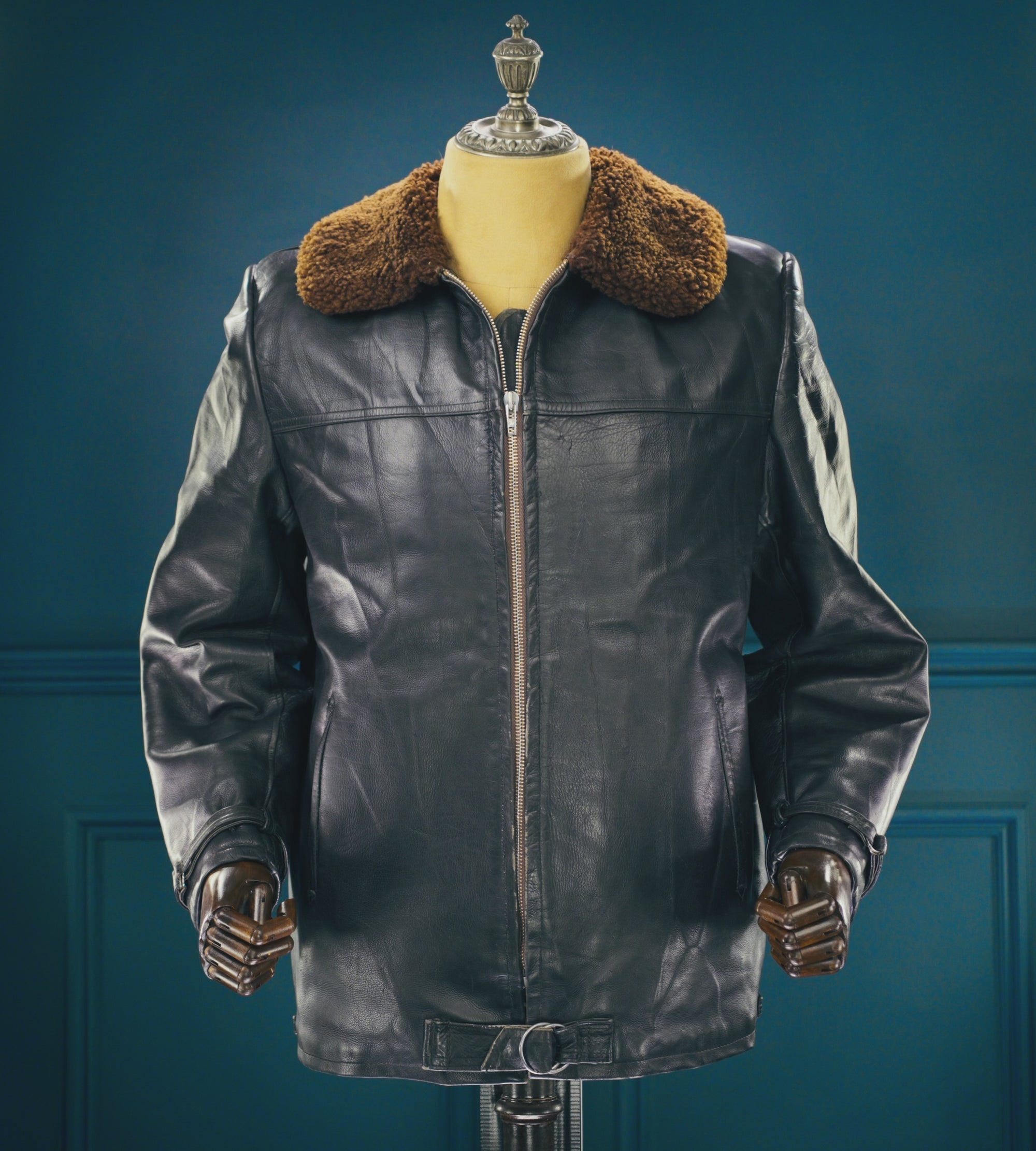 Vintage 1950s Cold War Czech Flight Aviator Bomber Leather Jacket Fur Collar “L”